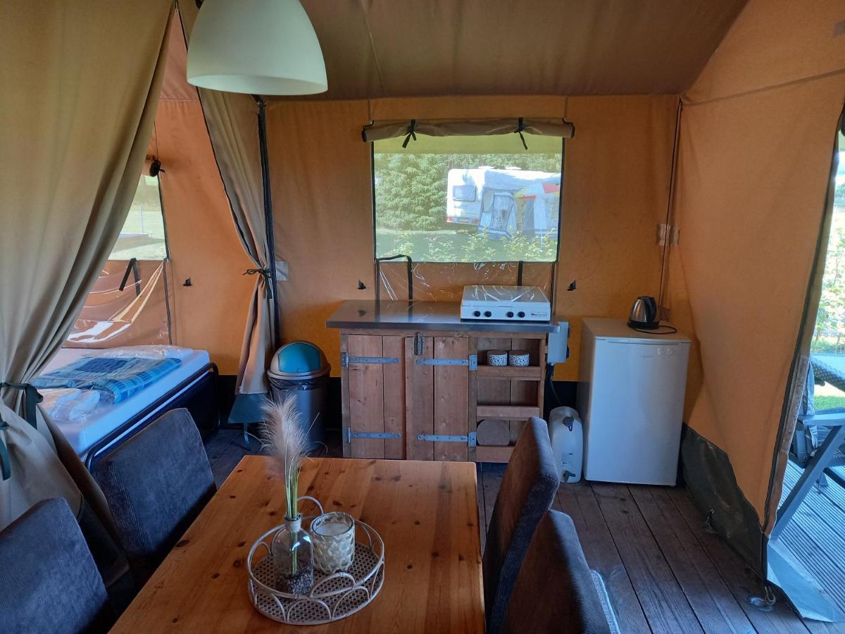Comfort Safaritent 6 Pers En Mini Camping Zwiggelte Екстериор снимка